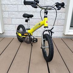 へんしんバイク2　子供用自転車　ストライダー　キックバイク　　ペダル脱着可能の画像