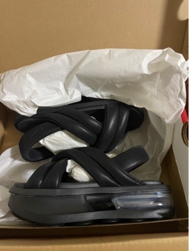 ナイキ　サンダル　アイラ　23cm 新品未使用