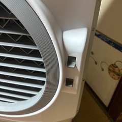 家電 季節、空調家電 遠赤外線ヒーターの画像