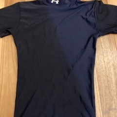 アンダーアーマーインナーXS