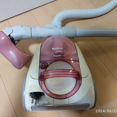 ナショナル（パナソニック）掃除機（紙パック）の画像