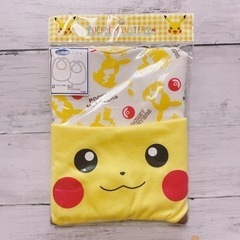 H2302 新品　ポケモン　ピカチュウ　スタイ　よどれかけ　2枚組の画像