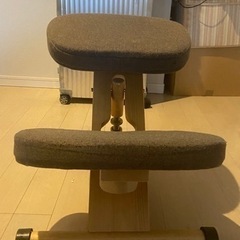 姿勢改善チェア　学習椅子　バランスチェア　プロポーションチェアの画像