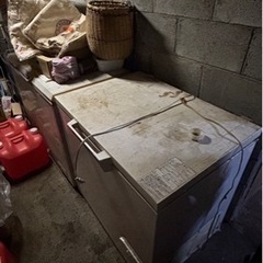家電 業務用大型冷凍庫4つ
