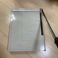 裁断機　大きい