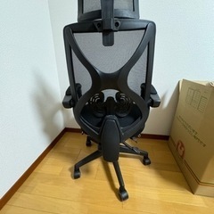 【中古】ilooiloo 2024年 オフィスチェア 椅子 （ブラック） （ポケットコイル内蔵+ゲルクッションセット）の画像