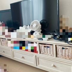 テレビ台&テレビ