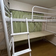 デスク付きパイプロフトベッド（コンセント有）