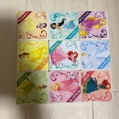値下！おもちゃ美品　ディズニープリンセス　キューブパズル　知育玩具の画像