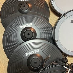 電子ドラムセットの画像