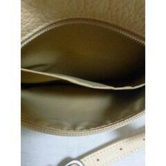 GUESS ショルダーバッグの画像