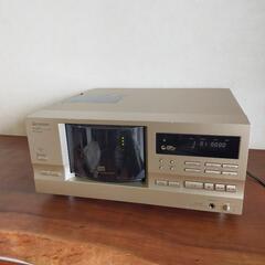 お値下げしました! パイオニア 101連CDチェンジャー PD−F908