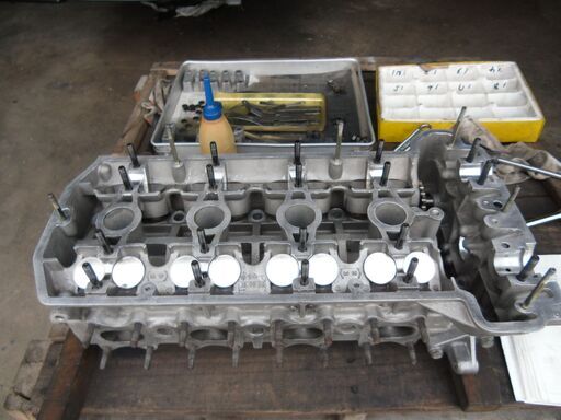 メルセデス―ベンツ190E-25-16Vコスワースリビルトヘツト販売