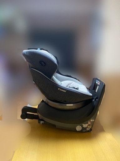 ?combiチャイルドシート?美品です！