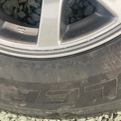 車のパーツ タイヤ、ホイールの画像