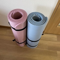 【取引決定】ヨガマット　ピンクと青