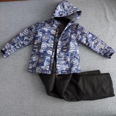 【お取引中】スキーウェアー150㎝