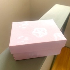 紙箱 270個　ピンクの和紙 花柄の透かしの画像