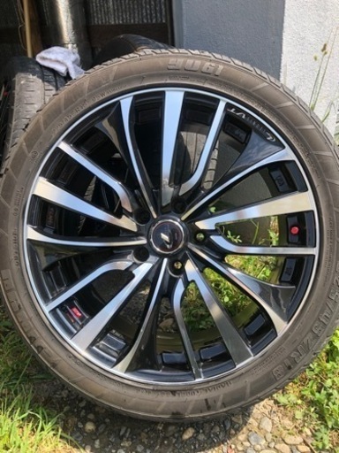 値下げ！　LEONIS 18x8J  PCD114.3 5穴