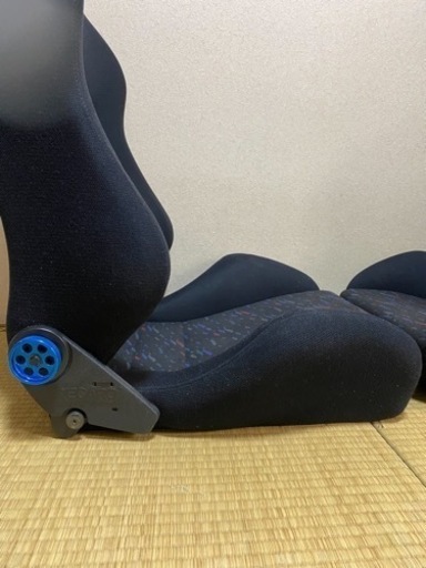 RECAROシート　
車のパーツ 内装、インテリア