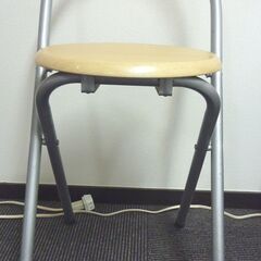 ★椅子　薄黄土色　折り畳み式　美品
