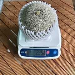✨売り切れました！ありがとうございました🙇‍♀️2キロ越え大玉メロン‼️✨草津メロン 赤肉 ホノカメロン　大きめサイズの画像