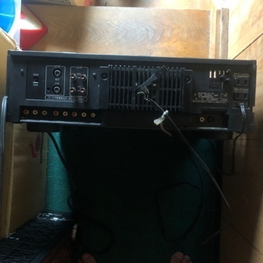 ジャンク VHSビデオデッキ ナショナル NV-1000HD 1986年 コンセント先無し ジャンク VHSビデオデッキ ナショナル NV-1000HD 1986年 コンセント先