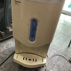 業務用冷水機　屋内用
