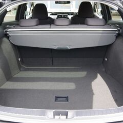 【自社ローン】プリウス 1.8A☆最長３６回払い！提携ローン120回まで可能♪の画像