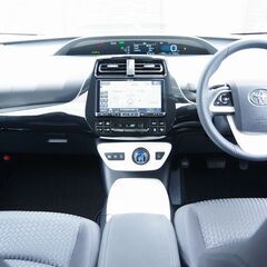 【自社ローン】プリウス 1.8A☆最長３６回払い！提携ローン120回まで可能♪の画像