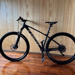 自転車 マウンテンバイク
