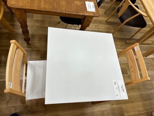 【TFイオンタウン上里店/お値下げ】ニトリのダイニング3点セット入荷しました！！