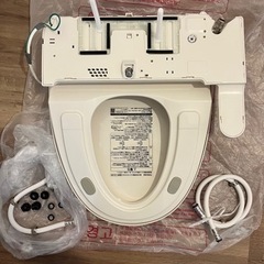 ※受付終了※【使用1年未満】2023年製TOSHIBA製温水洗浄便座の画像