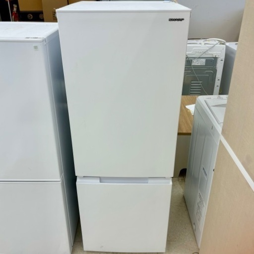 桐生店【現状品】j6-37 SHARP 冷凍冷蔵庫 SJ-D18J-W 2023年製