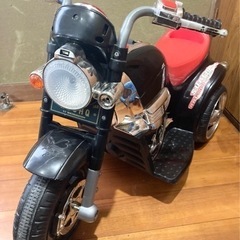 おもちゃのバイクの画像
