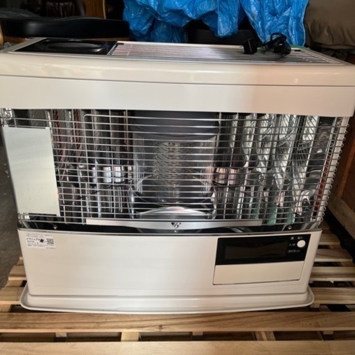 サンポット ストーブ　煙突式半密閉式石油暖房機＋煙突付き
