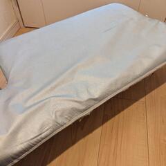 アイロン台　カバーが外れてます。の画像