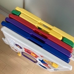 ベビーサークルの画像