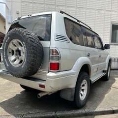 ランドクルーザープラドの画像