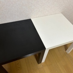 テーブル（白、黒）の画像