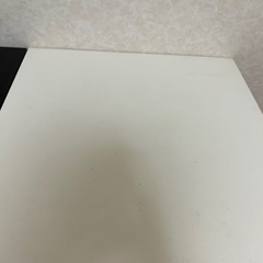 テーブル（白、黒）の画像