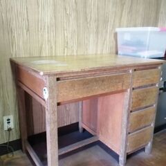 昭和レトロ   学習机の画像