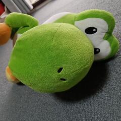 ヨッシーのぬいぐるみの画像