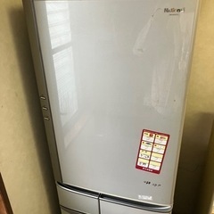 【無料】大型冷蔵庫あげます　家具 収納家具 本棚の画像