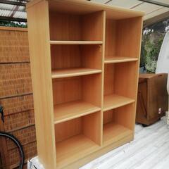 商談中本棚高知市内無料配達の画像