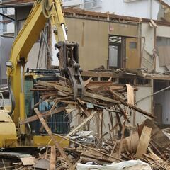 栃木県足利市＿解体作業のトラック運転手・手元作業　スタッフ募集！...