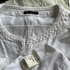 (決まりました)服/トップス2枚・earthチュールスカート3点セットの画像