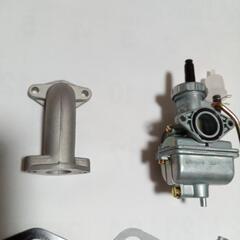 「決まりました」バイク用　(ホンダ横型エンジン)新品キャブレター、マニホールドセットの画像