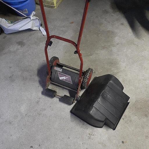 手押し型草刈り機