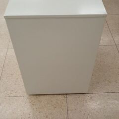 ★ジモティ割あり★  キャビネット　 クリーム H60.5×D58×W39.5 クリーニング済み TJ6947の画像